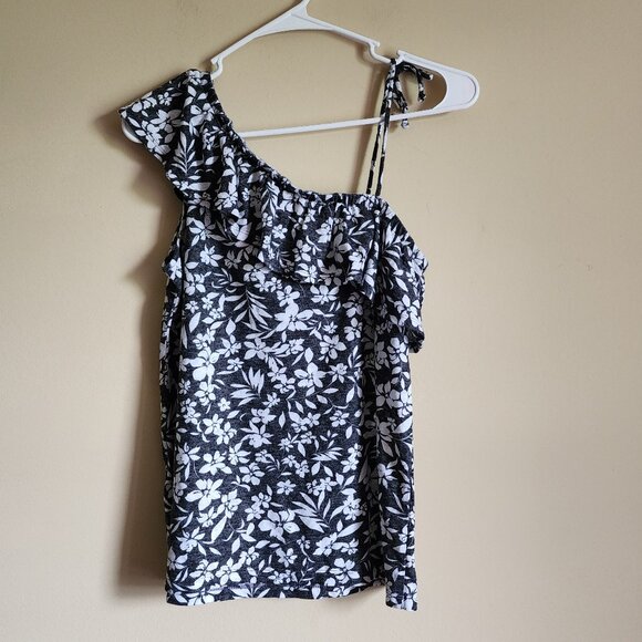 Old Navy Black and White Tropical Floral Top Off The Sholder. Size XS - Picture 3 of 4